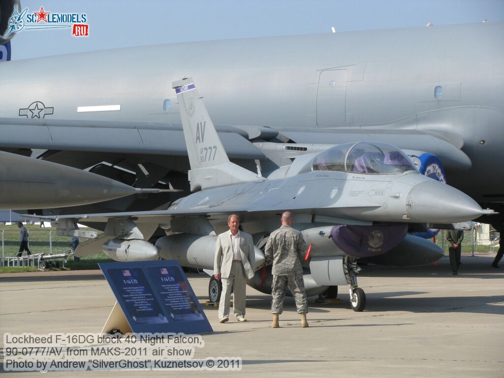 f-16dg_0000.jpg