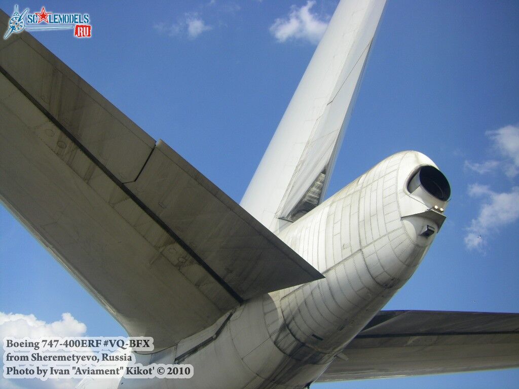 boeing747_sheremetyevo_143.jpg