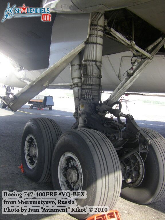 boeing747_sheremetyevo_154.jpg