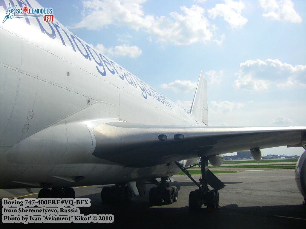 boeing747_sheremetyevo_220.jpg