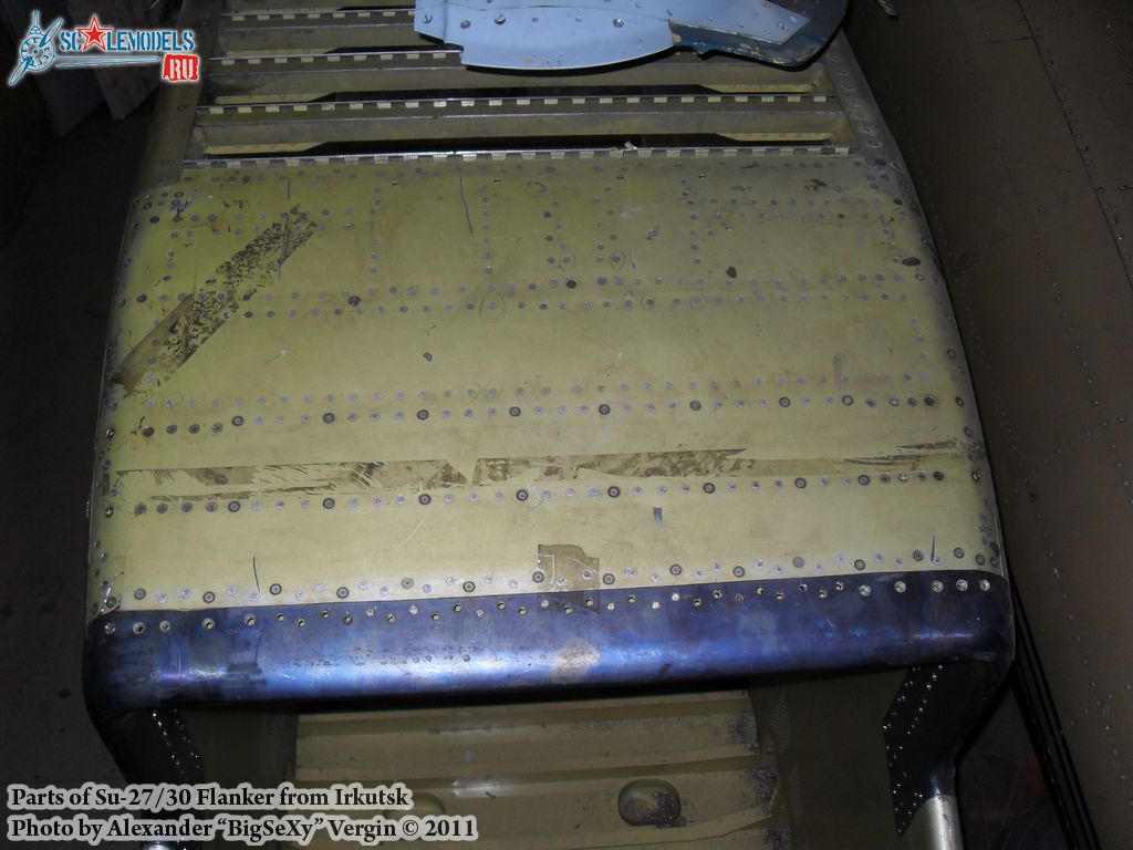 Su-30_parts_16.JPG