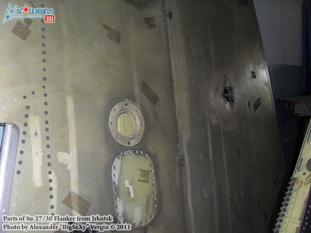 Su-30_parts_49.JPG