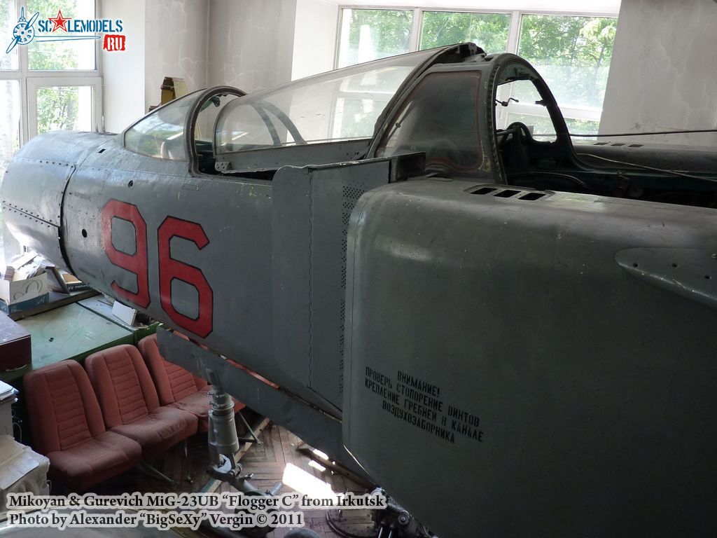 MiG-23UB_154.JPG