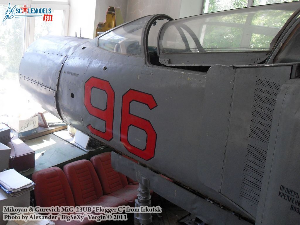 MiG-23UB_155.JPG