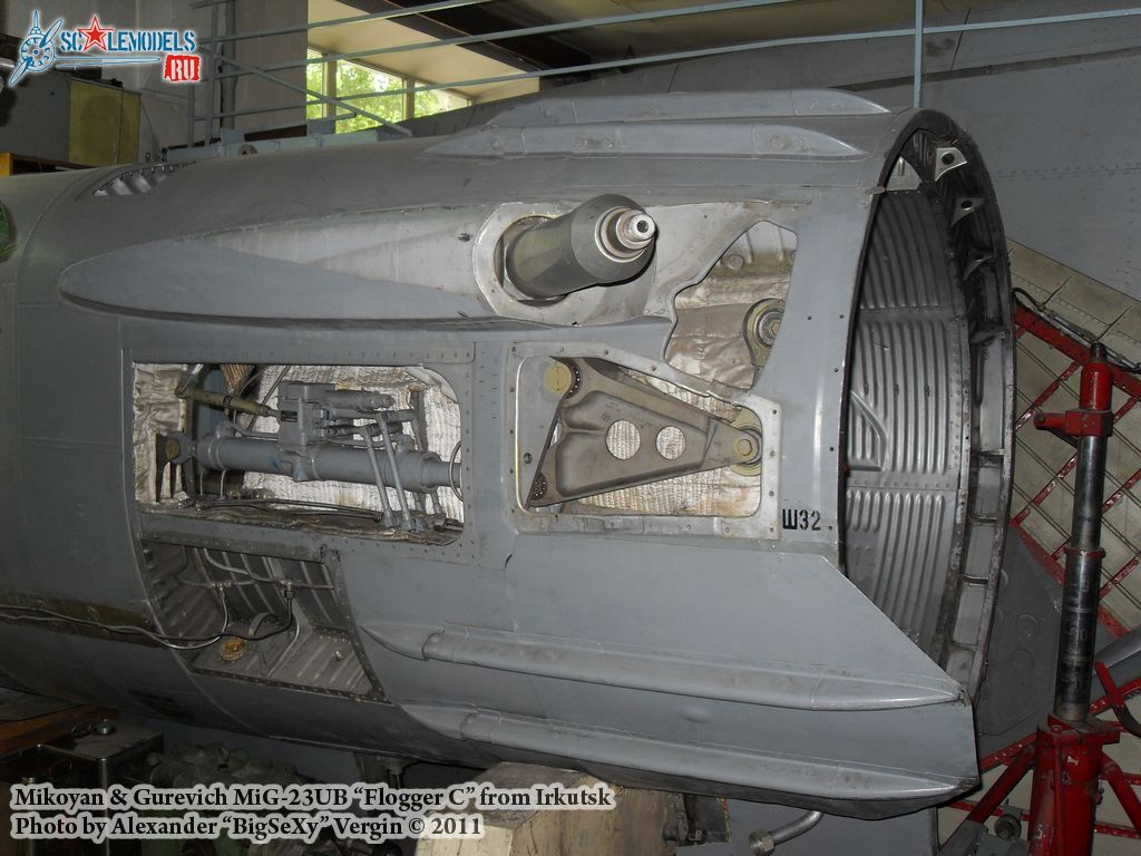 MiG-23UB_226.JPG