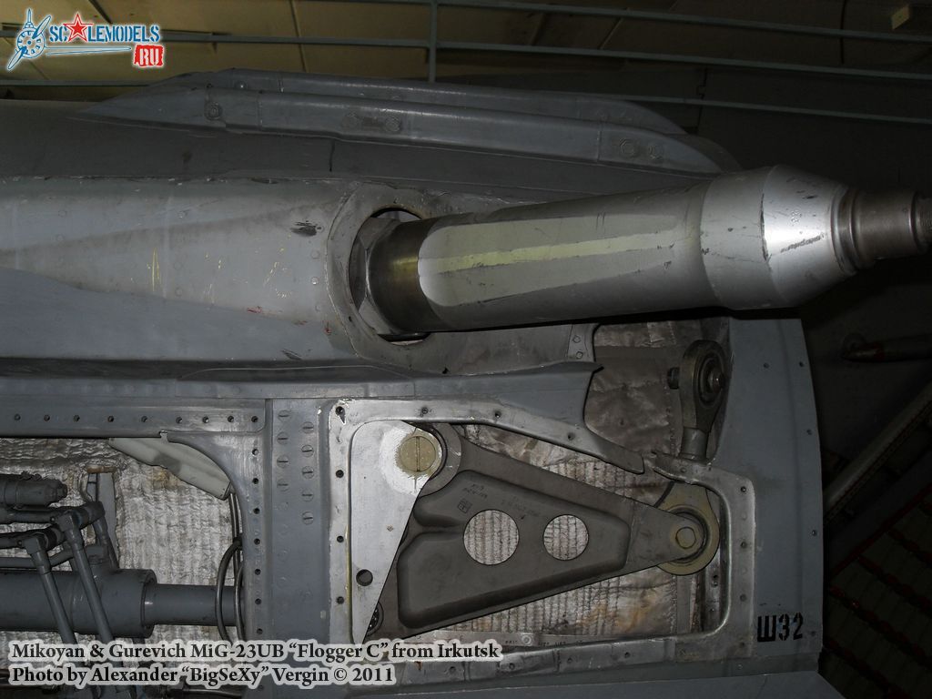 MiG-23UB_228.JPG