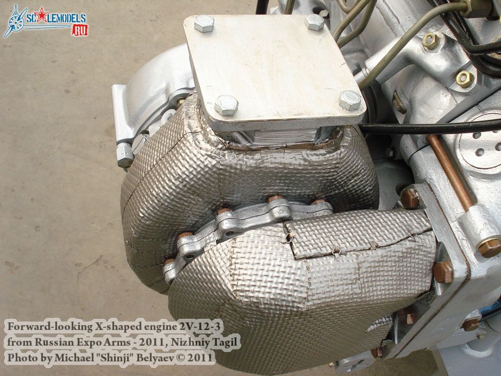 2v-12-3_engine_0004.jpg