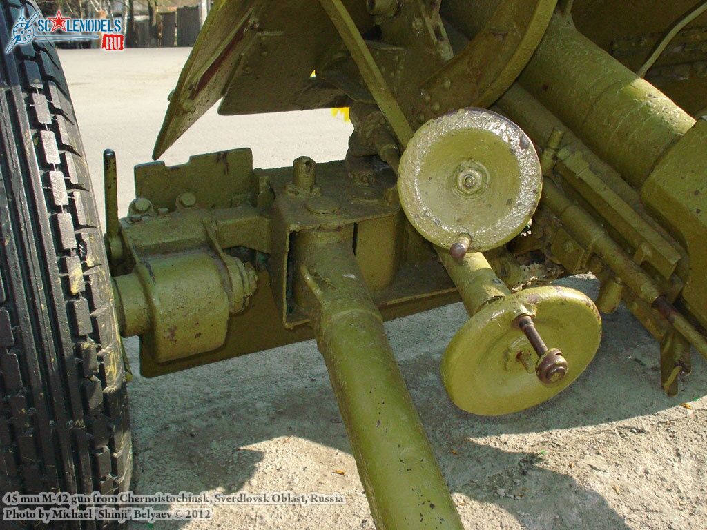 m-42_gun_0004.jpg