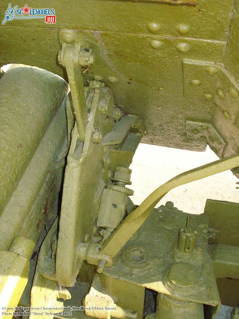 m-42_gun_0012.jpg