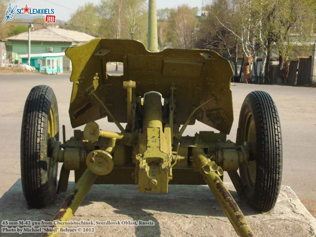 m-42_gun_0021.jpg