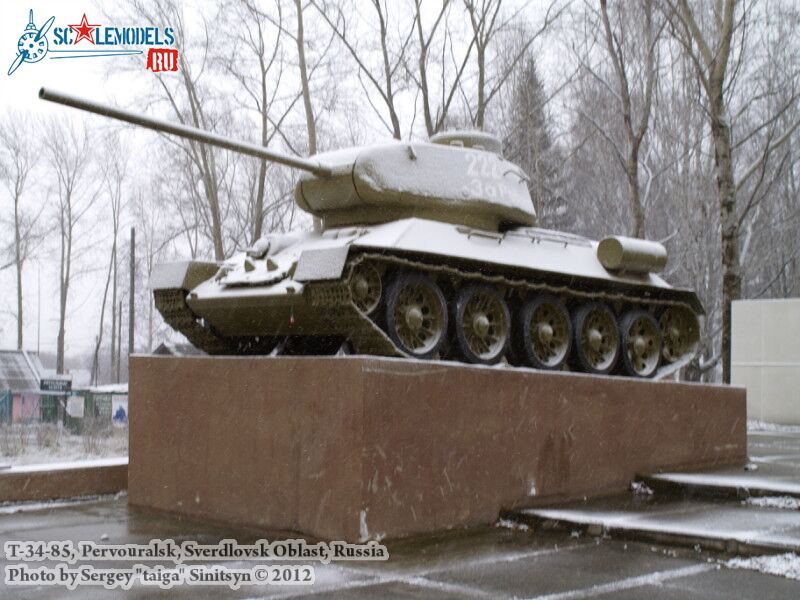 t-34-85_0002.jpg