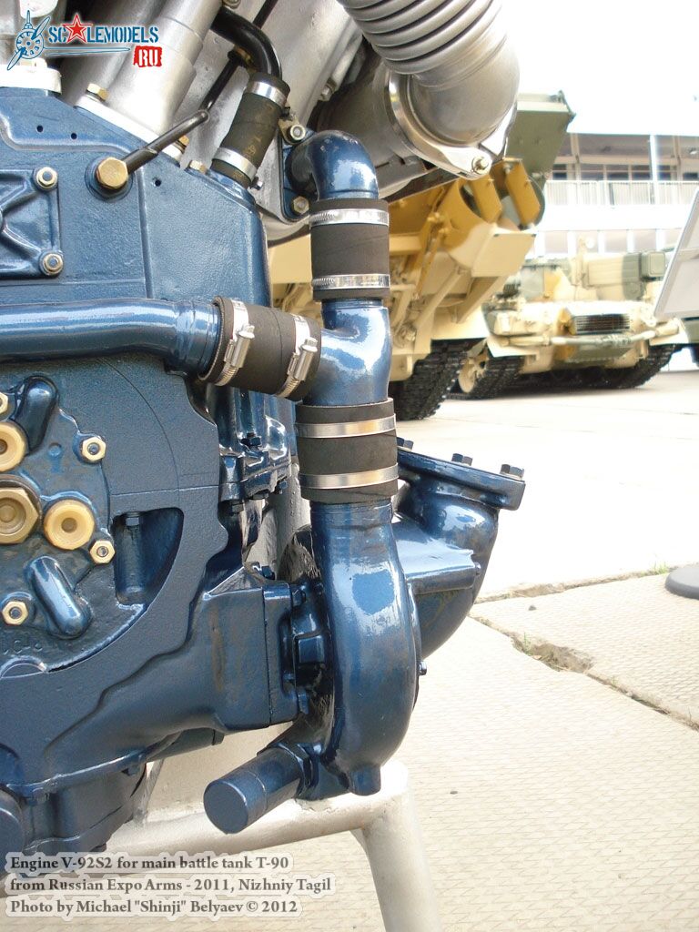 engine_v-92s2_0015.jpg