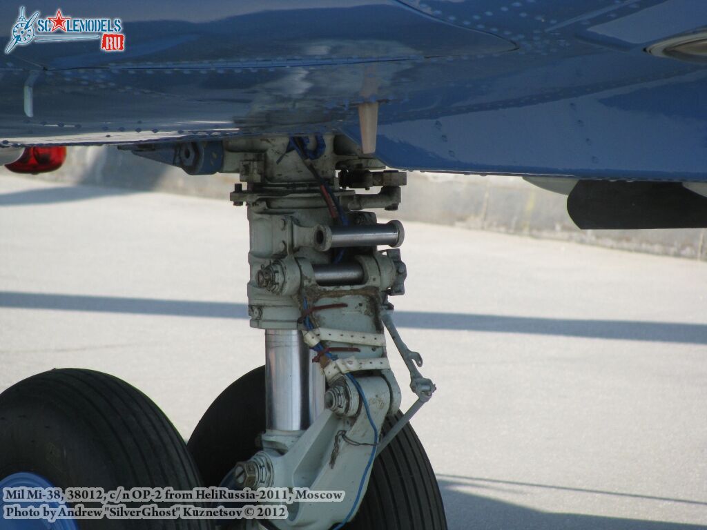 Mi-38_0303.jpg
