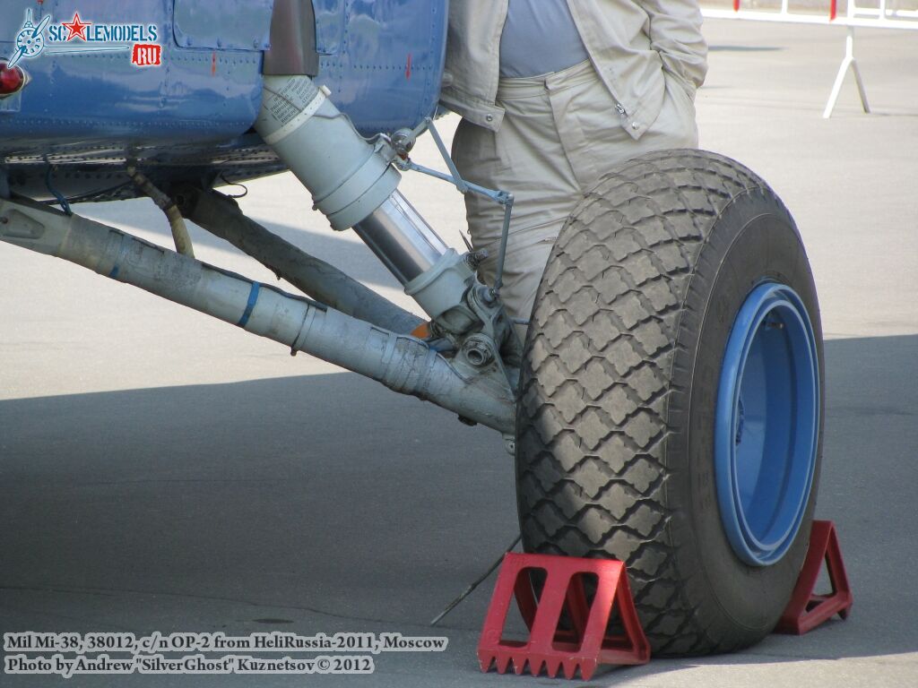 Mi-38_0392.jpg