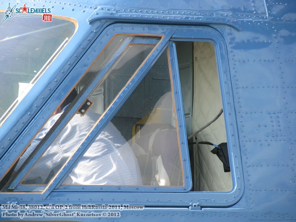 Mi-38_0428.jpg