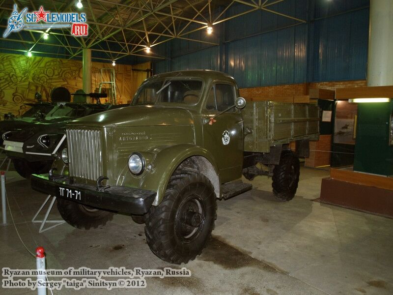 Ryazan_museum_of_military_vehicles_0054.jpg