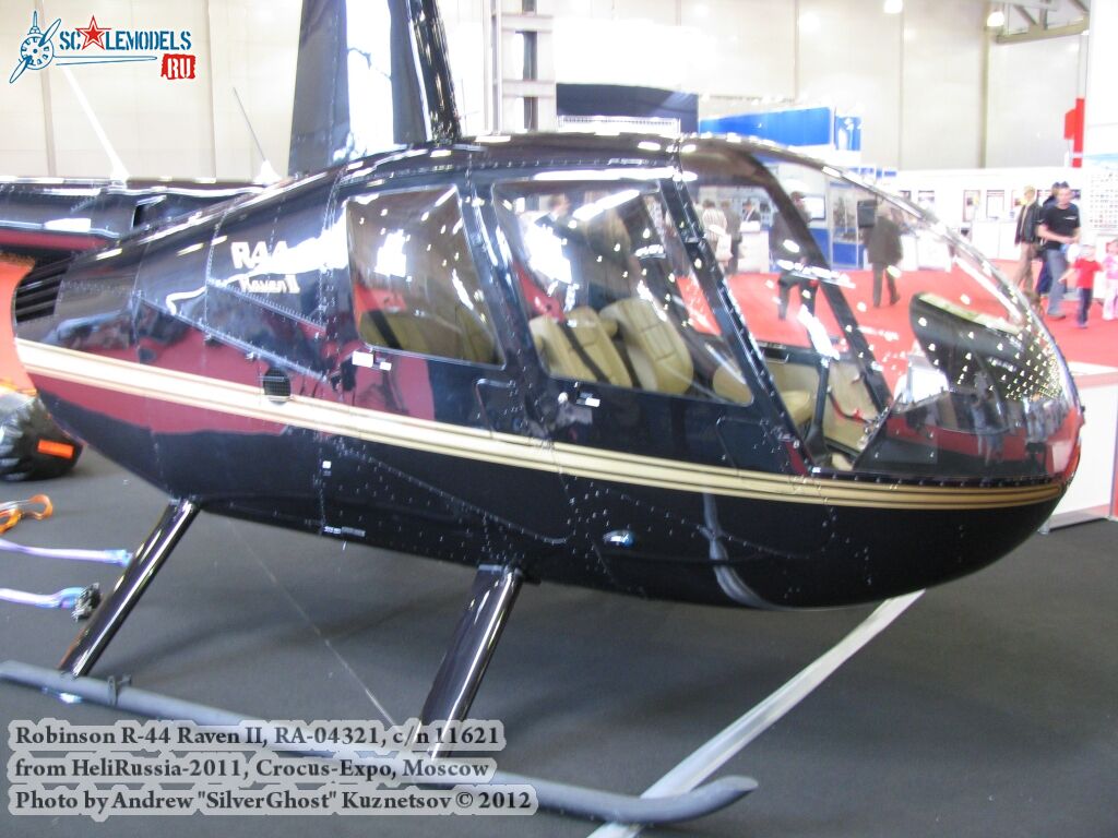 Robinson_R44_0001.jpg