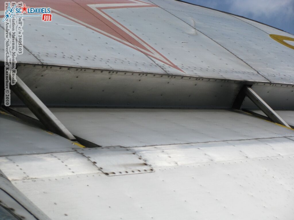 tu-4_0302.jpg