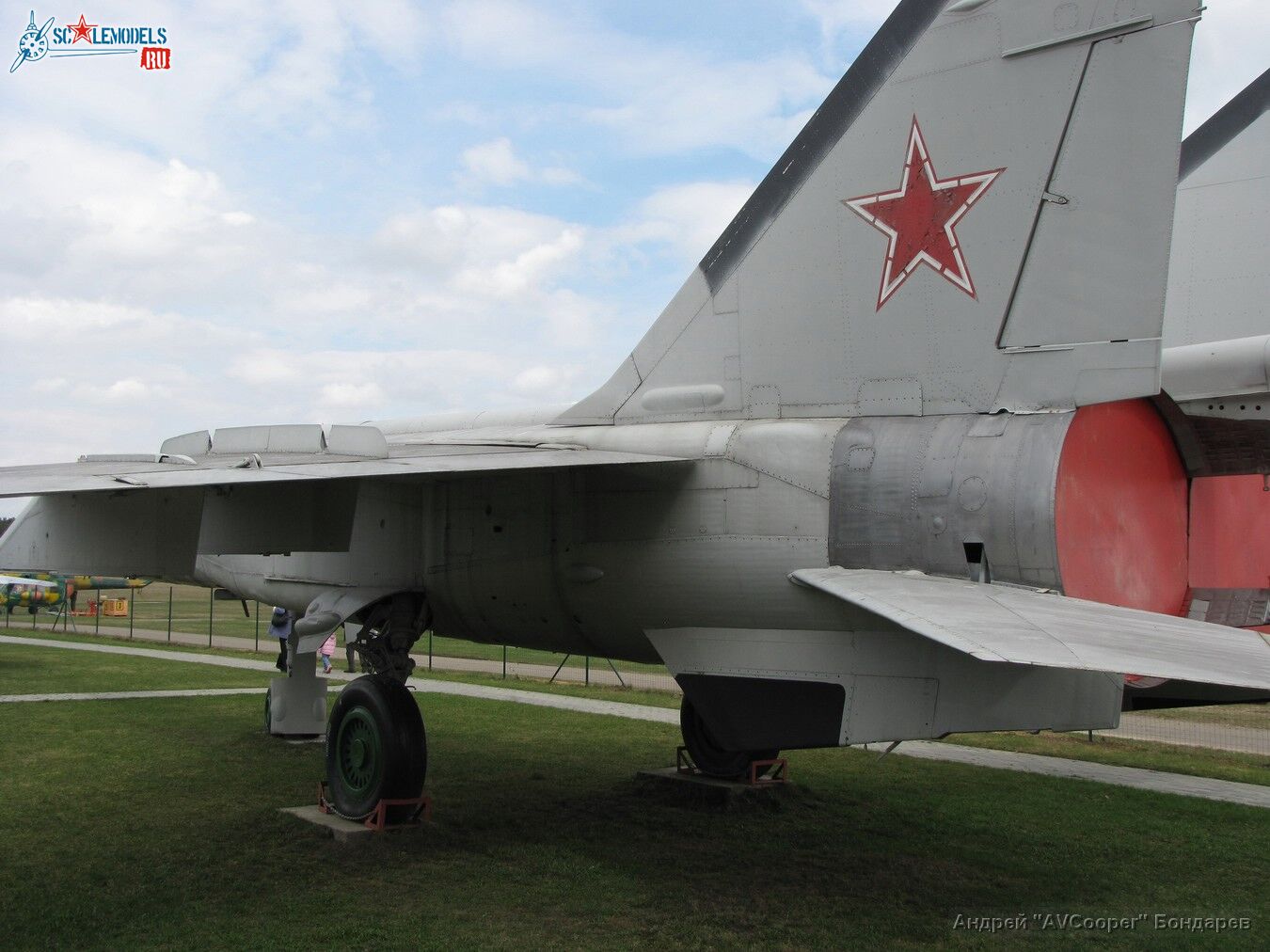 IMG_1759_MiG-25PU_Borovaya.JPG