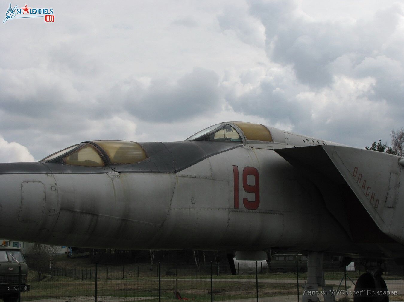 IMG_1810_MiG-25PU_Borovaya.JPG