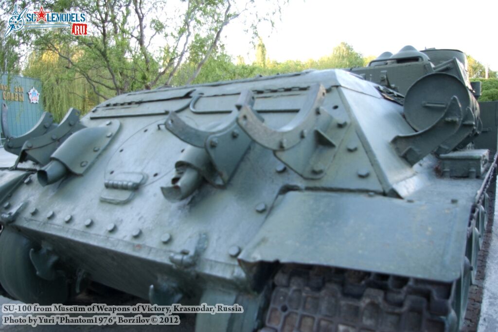 su-100_0035.jpg