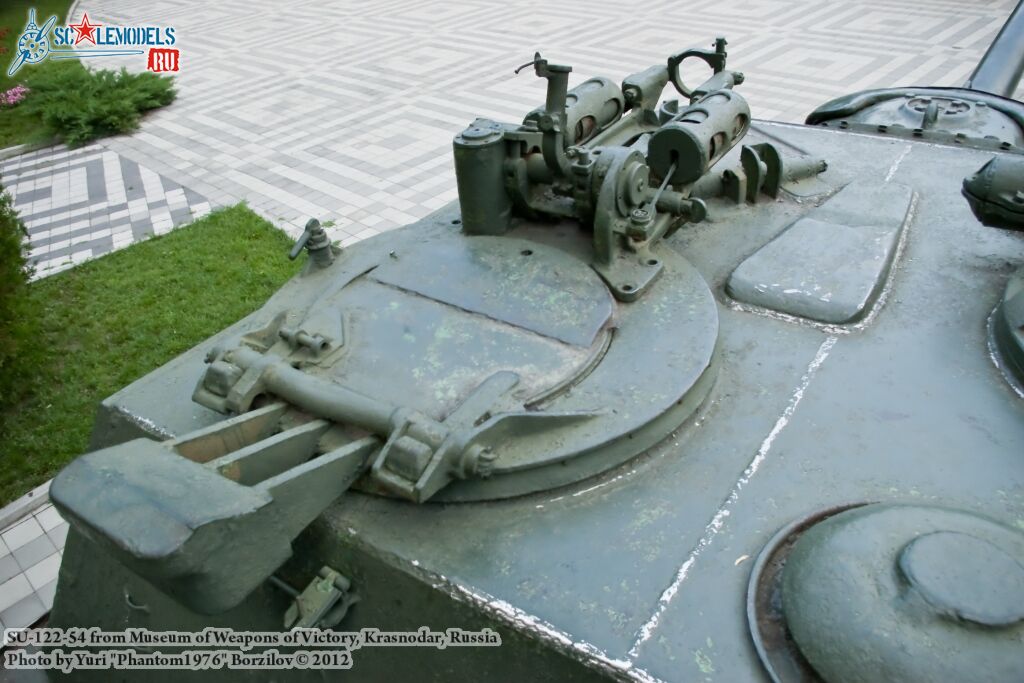 SU-122-54_0036.jpg