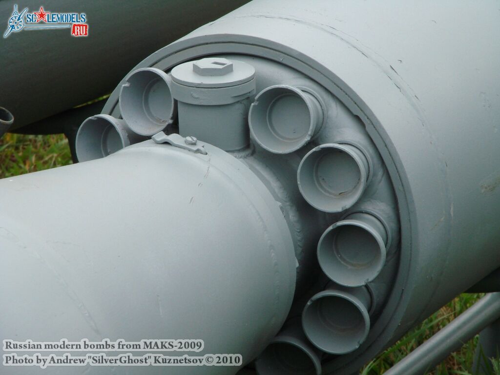 bombs_maks_0010.jpg