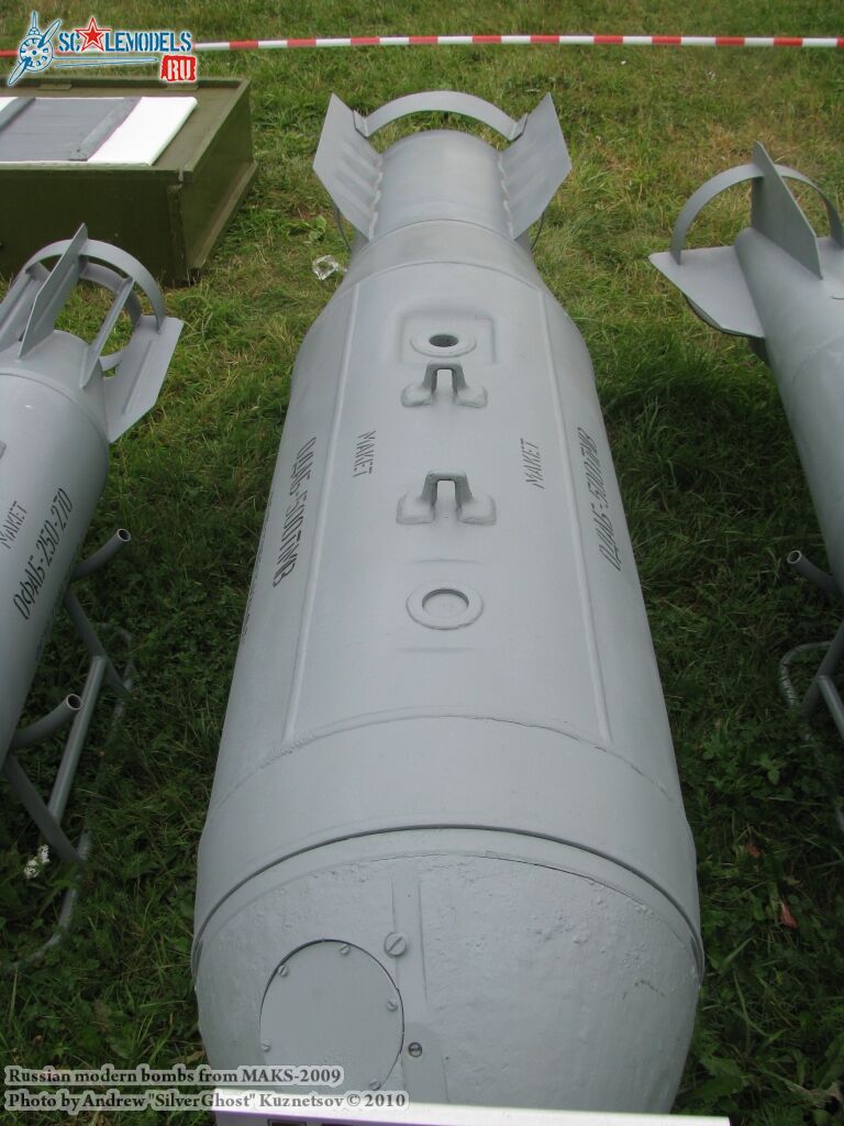 bombs_maks_0035.jpg