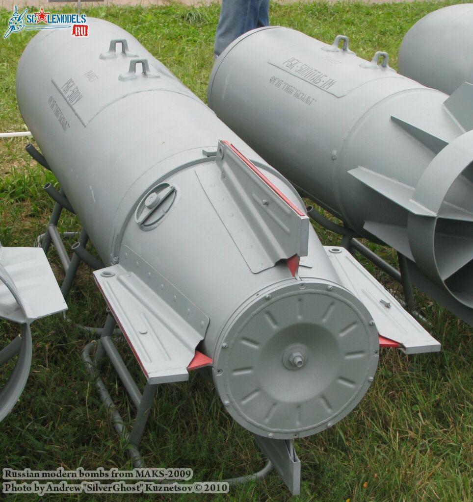 bombs_maks_0069.jpg