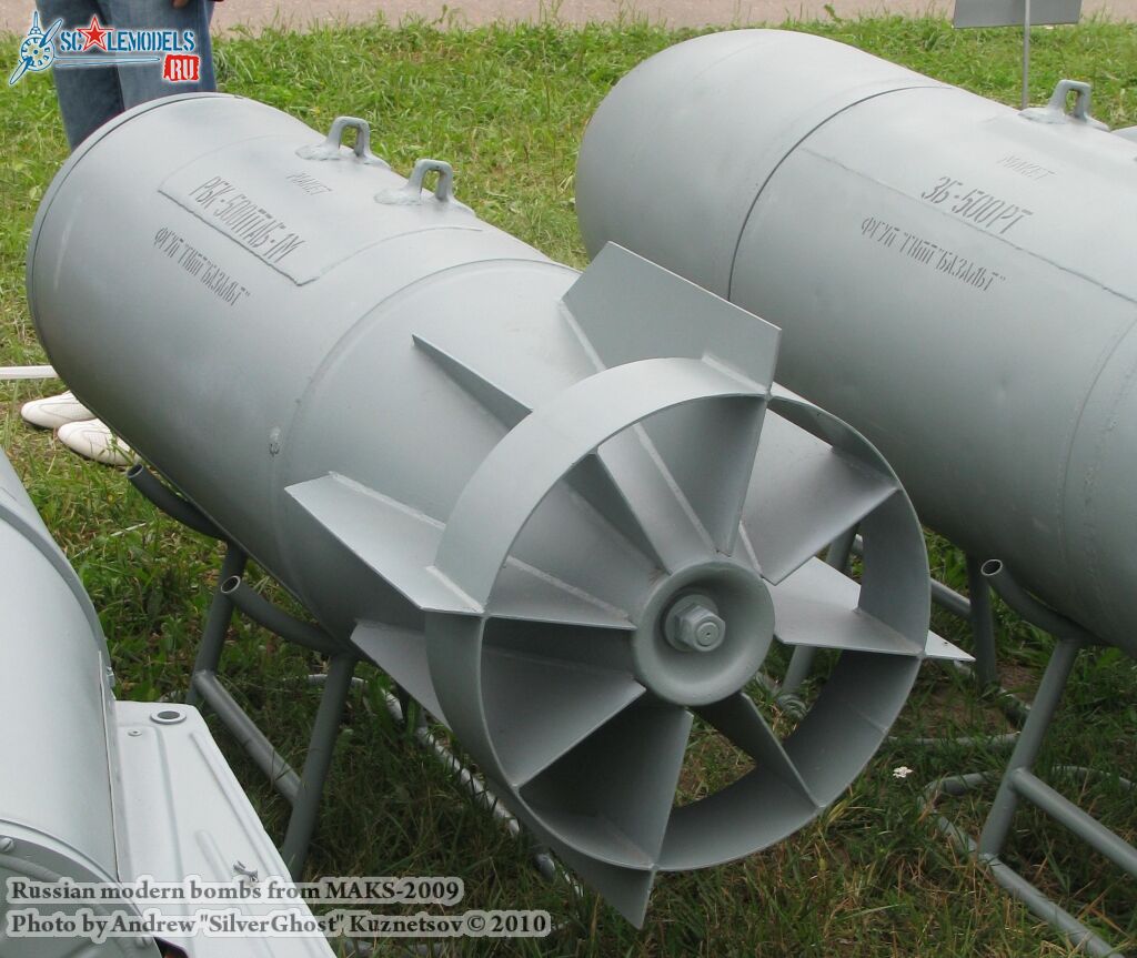 bombs_maks_0070.jpg