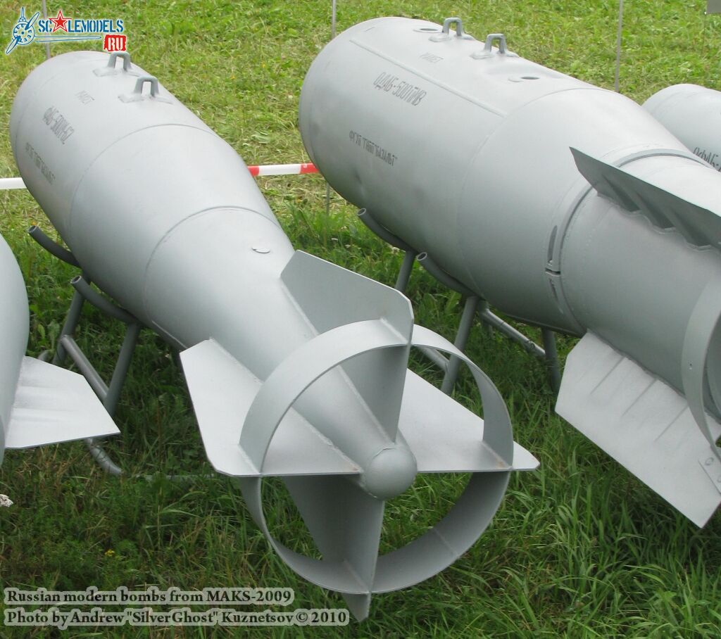 bombs_maks_0072.jpg