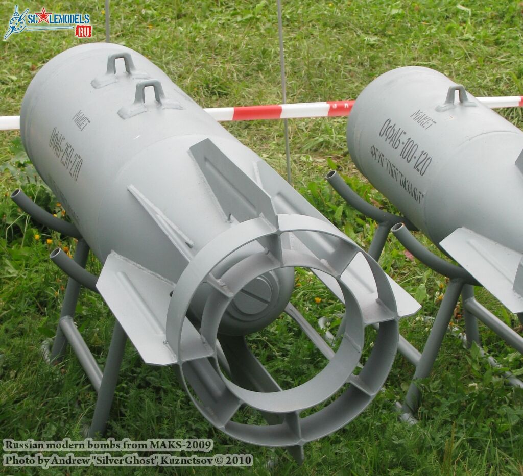 bombs_maks_0075.jpg