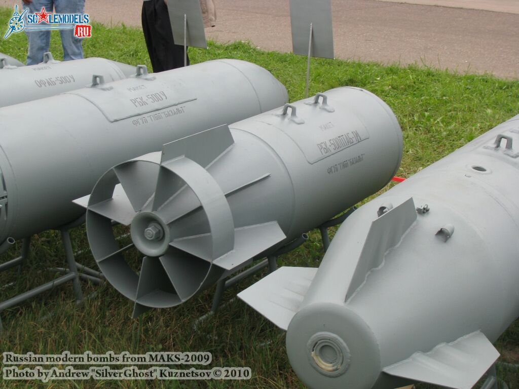 bombs_maks_0079.jpg