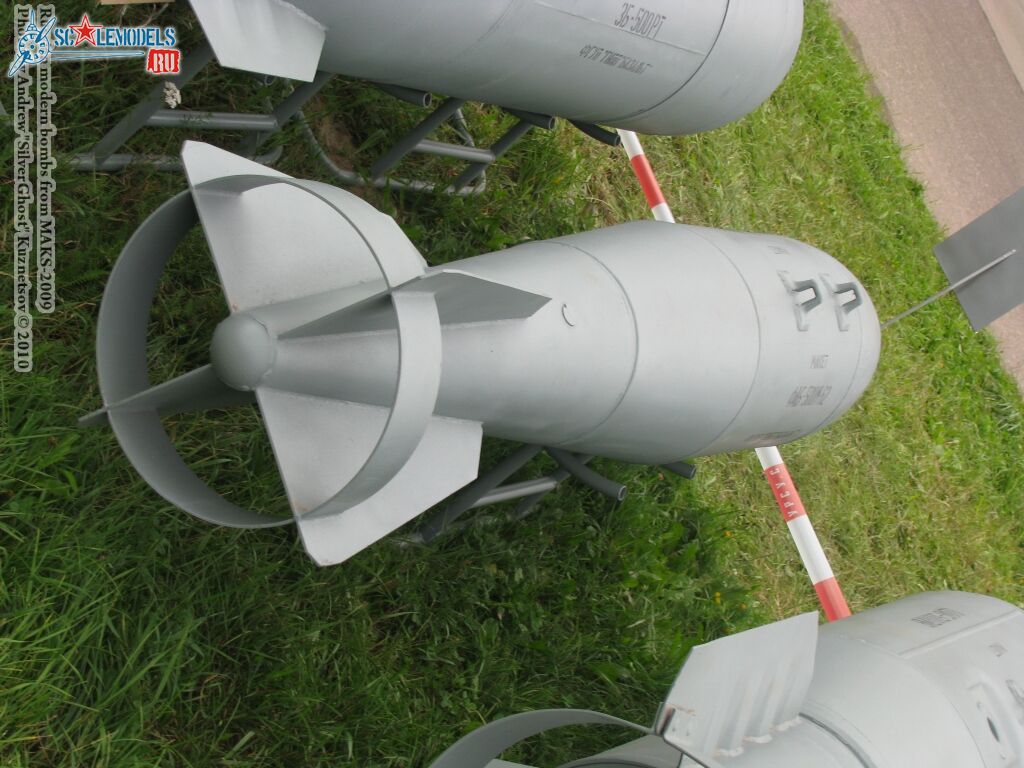 bombs_maks_0081.jpg