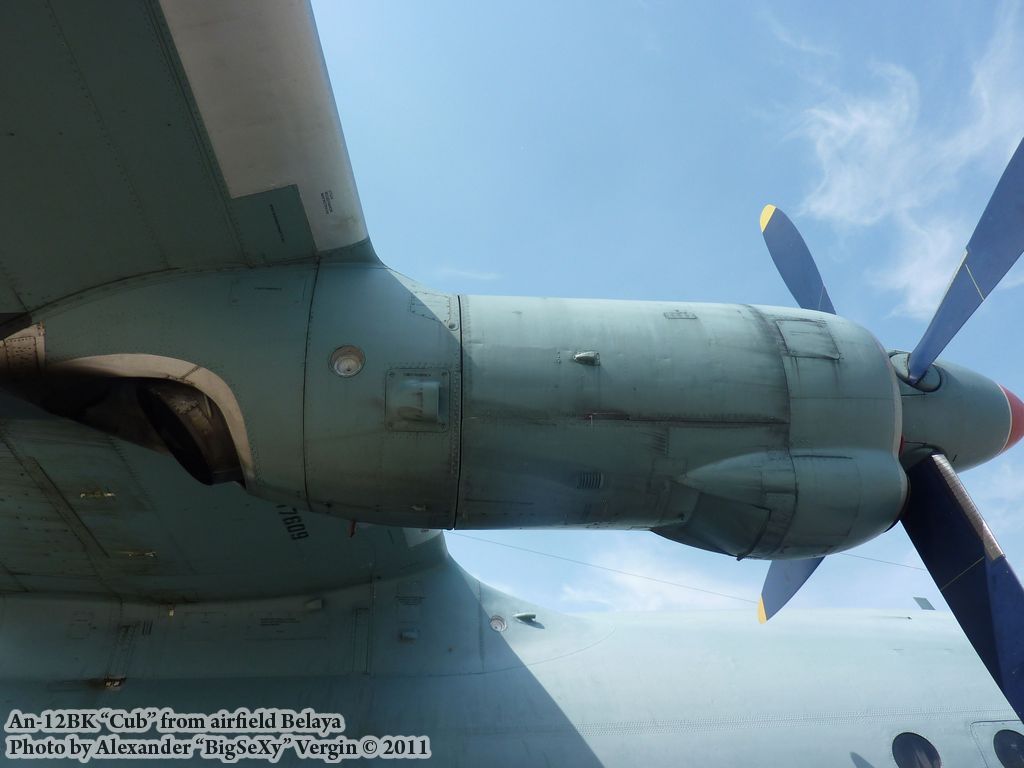 An-12BK_140.JPG