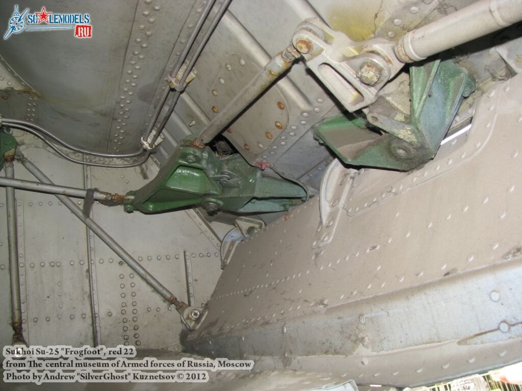 Su-25_Frogfoot_0185.jpg