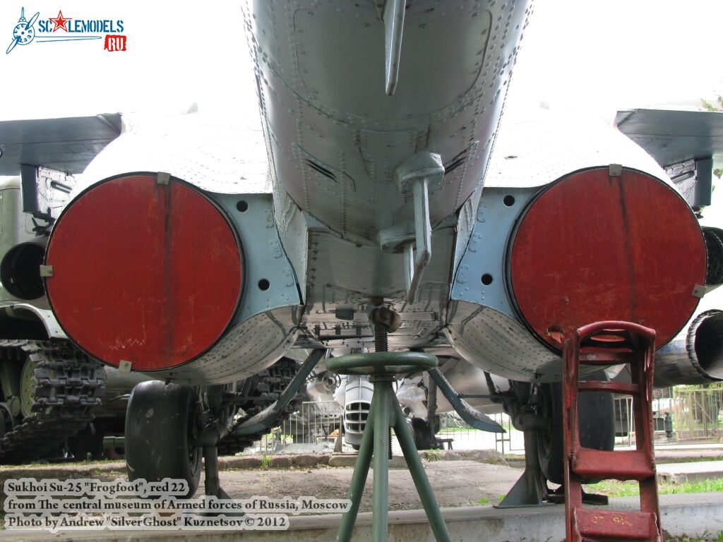 Su-25_Frogfoot_0603.jpg