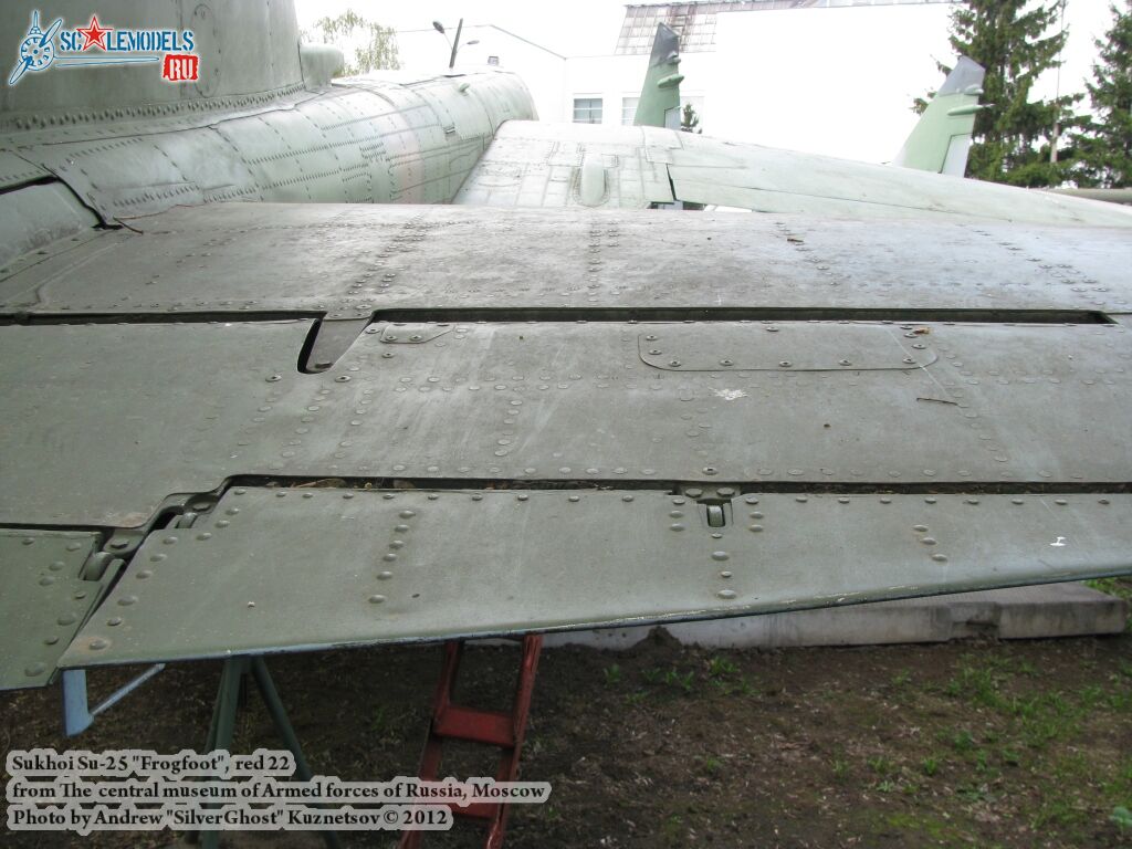 Su-25_Frogfoot_0620.jpg