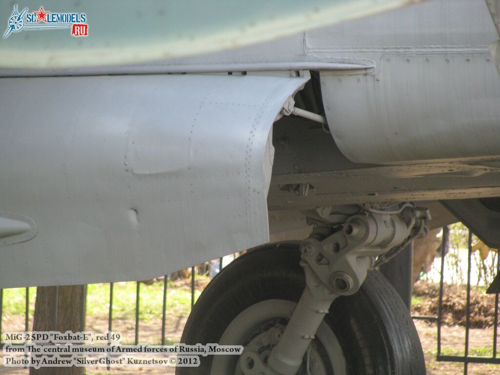 MiG-25PD_0057.jpg