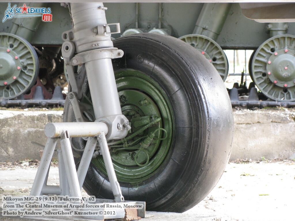 MiG-29_9-12_0130.jpg