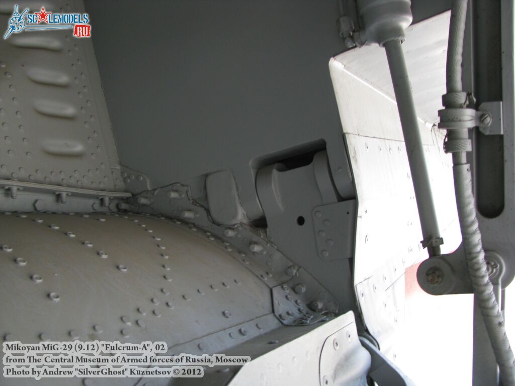 MiG-29_9-12_0806.jpg