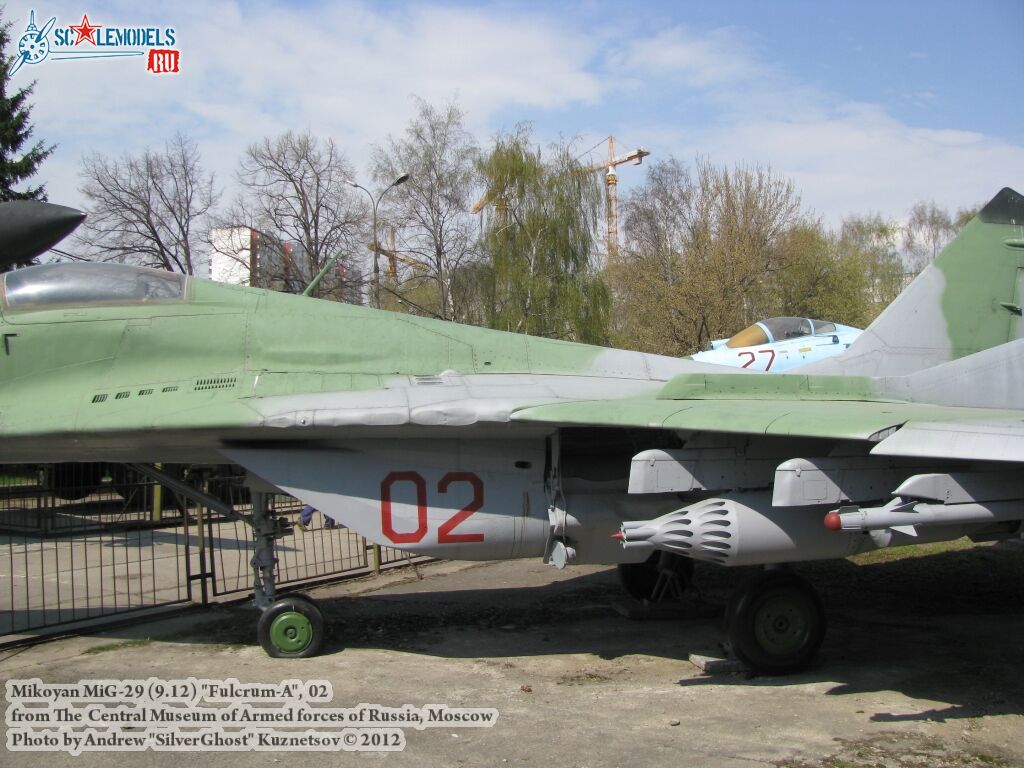 MiG-29_9-12_0915.jpg