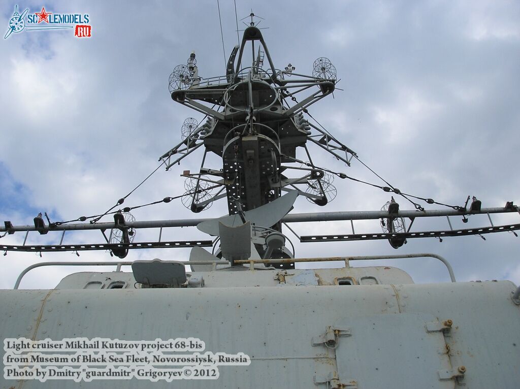 light_cruiser_Mikhail_Kutuzov_0150.jpg