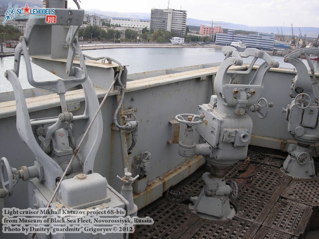 light_cruiser_Mikhail_Kutuzov_0145.jpg