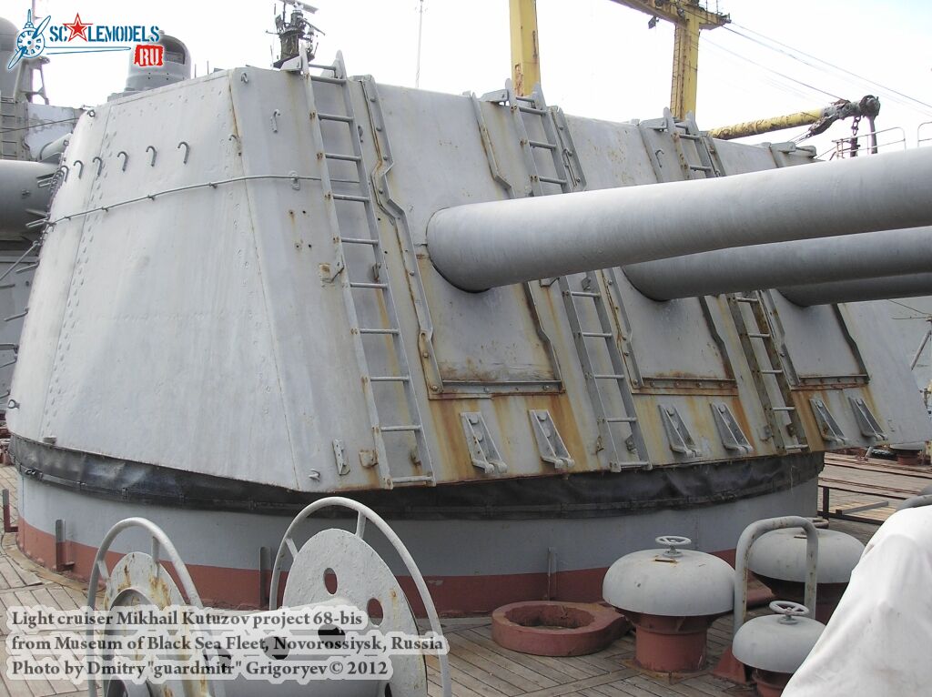 light_cruiser_Mikhail_Kutuzov_0015.jpg