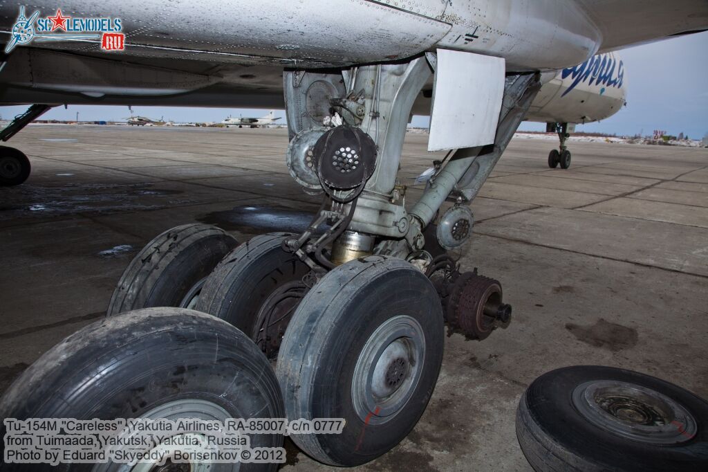 Tu-154_85007_0044.jpg