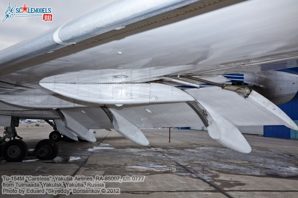 Tu-154_85007_0104.jpg