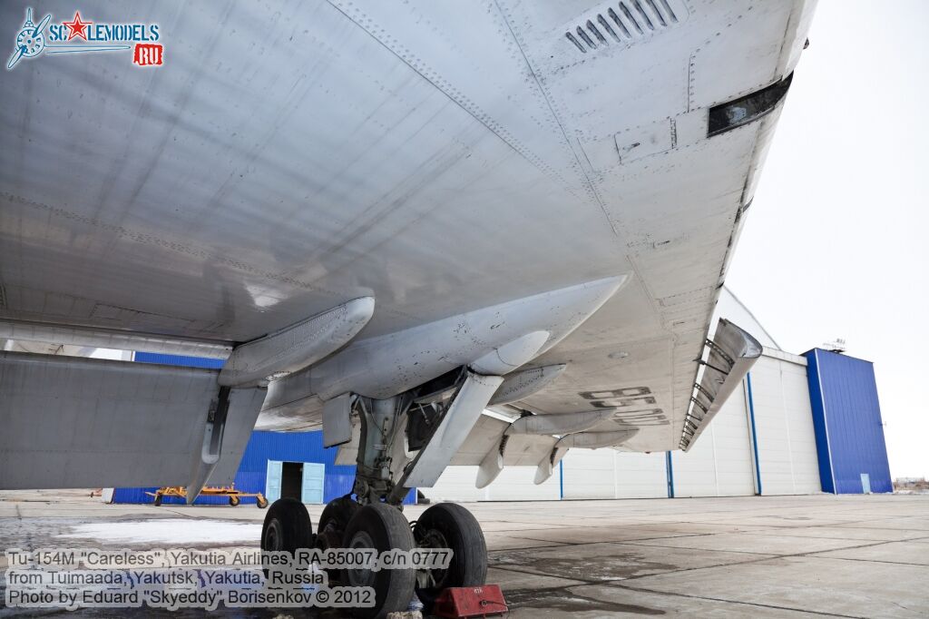 Tu-154_85007_0175.jpg