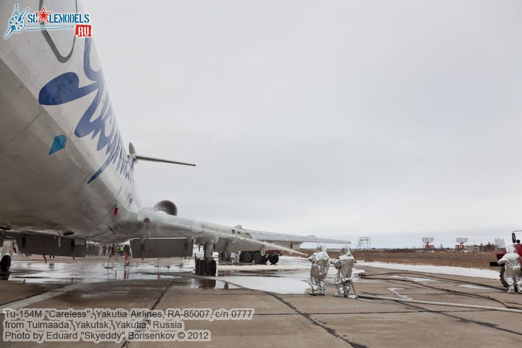 Tu-154_85007_0208.jpg