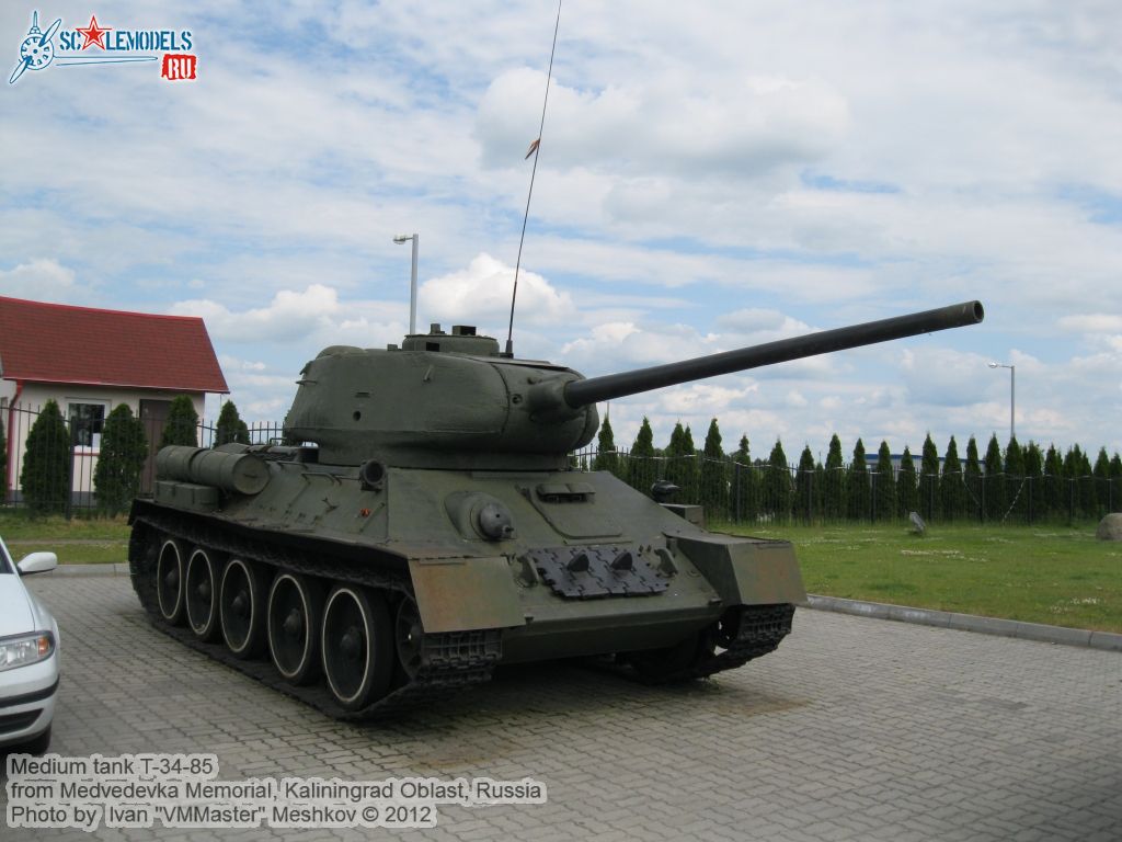 T-34-85_0001.jpg